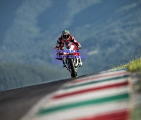 波兰主帅赛前宣言，以控球为刃 再证抗衡荷兰实力