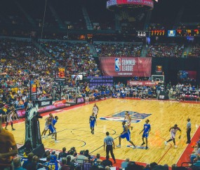 赫罗纳客场力克埃尔切，佩尼亚福特首发闪耀，维特塞尔布林德经验定乾坤