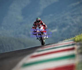 阿德巴约追忆2020年园区岁月，那是一场无处可逃的大学式修行